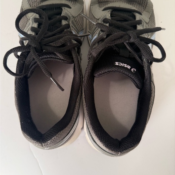 women’s ASIC running shoes model number 17 K8n. sneakers/tennis shoes sz 9 - Picture 5 of 7